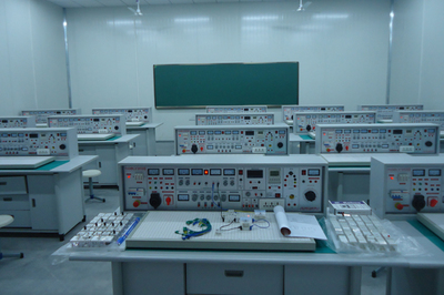 探訪北京信息技術(shù)咨詢服務(wù)——中國(guó)人民*總參謀部信息化部直屬工廠職業(yè)技術(shù)學(xué)校